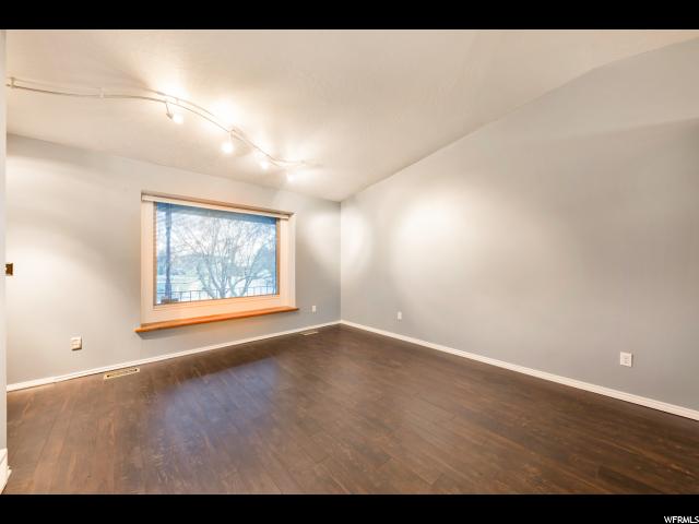 1023 E Cherry Ln, Layton, UT 84040 — photo 9