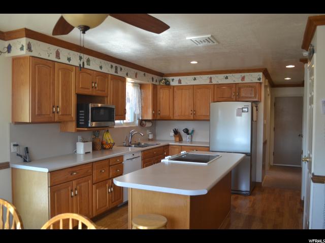 1009 N 250 E, Centerville, UT 84014 — photo 9