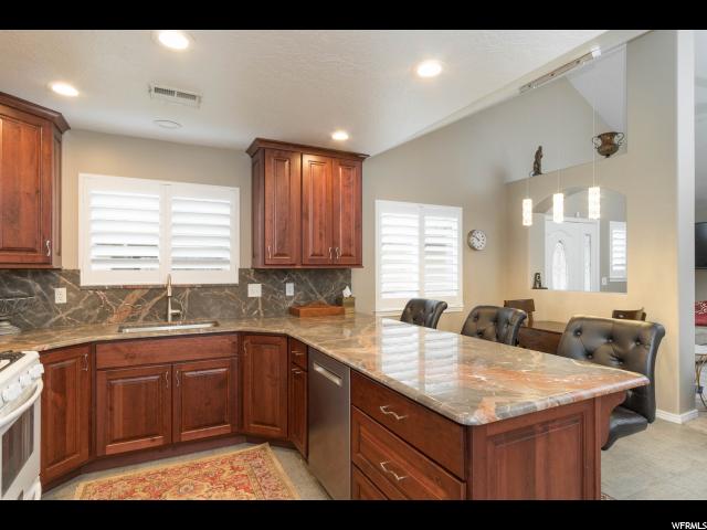 11 E Lankshire #11, Pleasant View, UT 84414 — photo 7