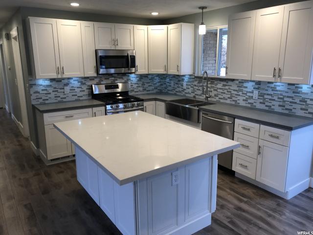 1689 E Michael Way, Sandy, UT 84093 — photo 9