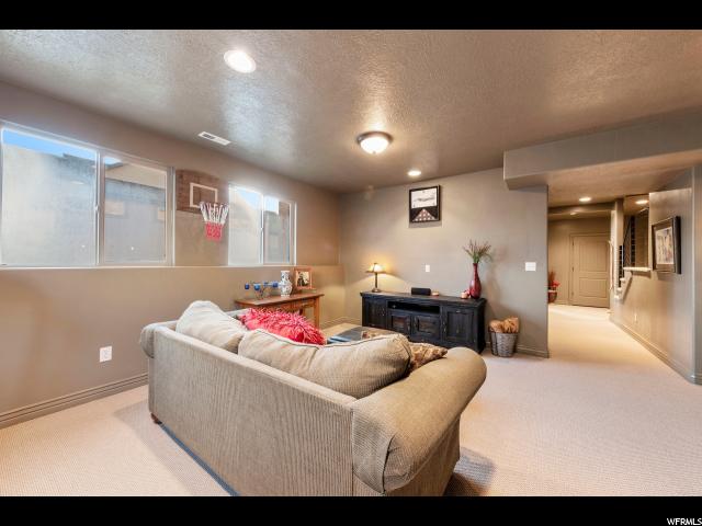 2652 E 6500 S, Uintah, UT 84403 — photo 8