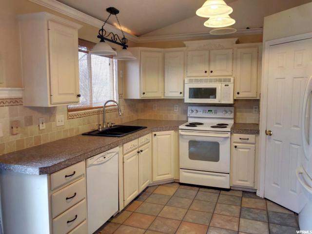 2069 N 850 W, Clinton, UT 84015 — photo 5