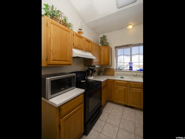 2341 W 2220 N, Clinton, UT 84015 — photo 6