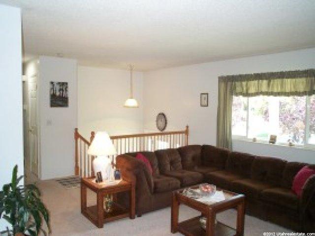 8432 Treasure Mountain Dr, Sandy, UT 84093 — photo 2