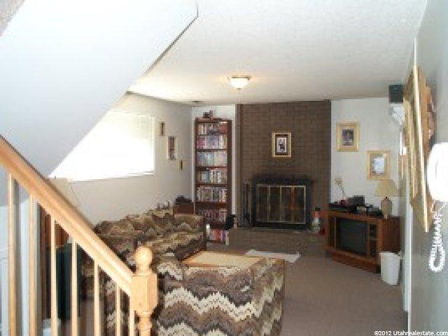 8432 Treasure Mountain Dr, Sandy, UT 84093 — photo 3