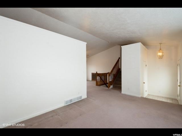 894 W 1090 N, Clinton, UT 84015 — photo 5