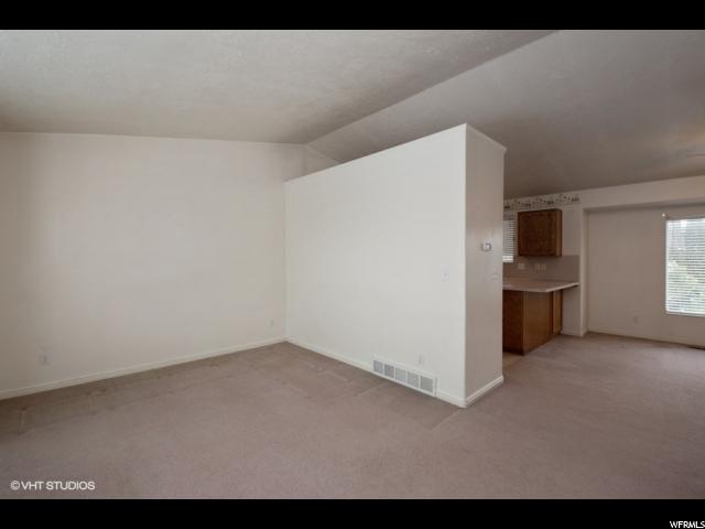 894 W 1090 N, Clinton, UT 84015 — photo 4