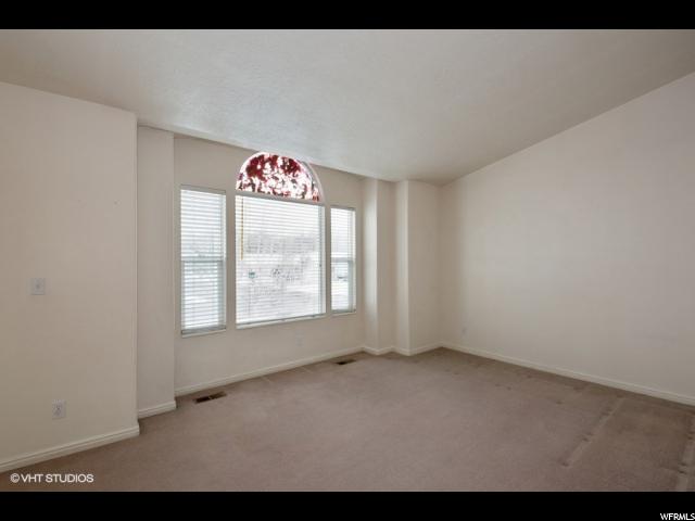 894 W 1090 N, Clinton, UT 84015 — photo 3