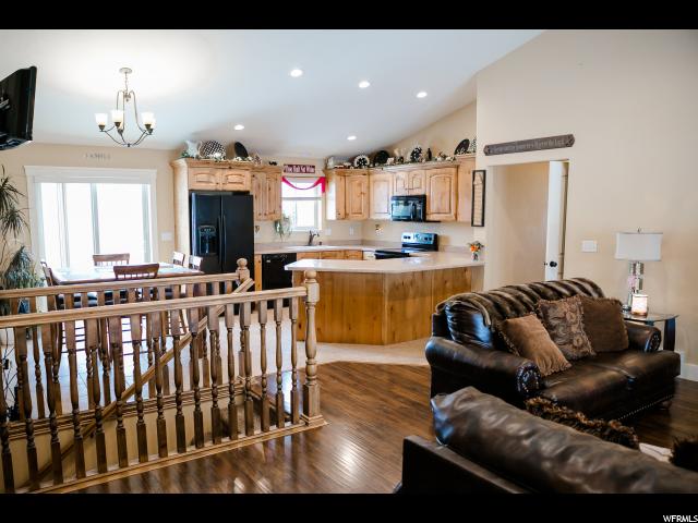 132 E 570 N, Smithfield, UT 84335 — photo 7