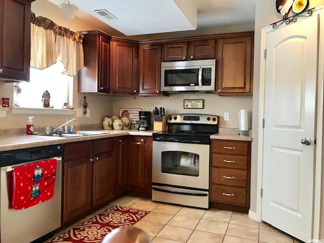 260 E Poplar Ct, Garland, UT 84312 — photo 3