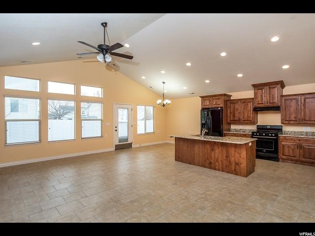2559 W 1725 N, Clinton, UT 84015 — photo 4