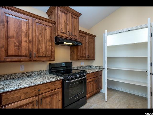 2559 W 1725 N, Clinton, UT 84015 — photo 8