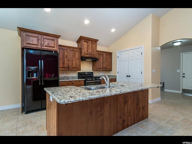 2559 W 1725 N, Clinton, UT 84015 — photo 7