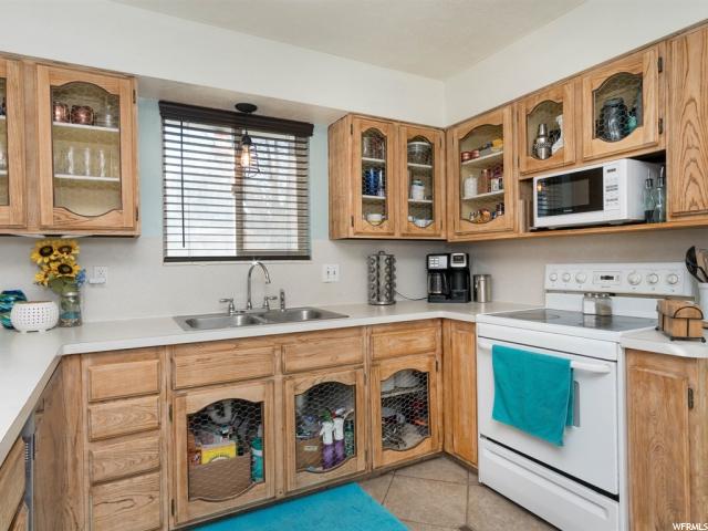 2995 W 4325 S, Roy, UT 84067 — photo 10