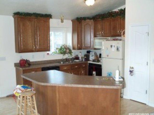71 S 1250 E, Logan, UT 84321 — photo 3