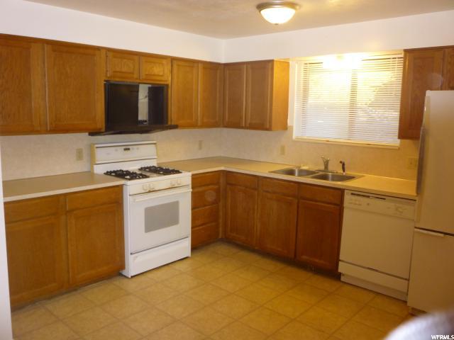 607 S Main W, Clearfield, UT 84015 — photo 4