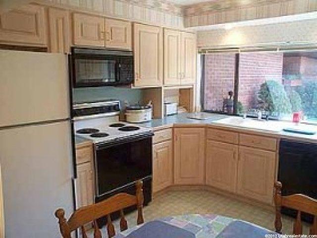 1319 Ridgewood Ln, Bountiful, UT 84010 — photo 2
