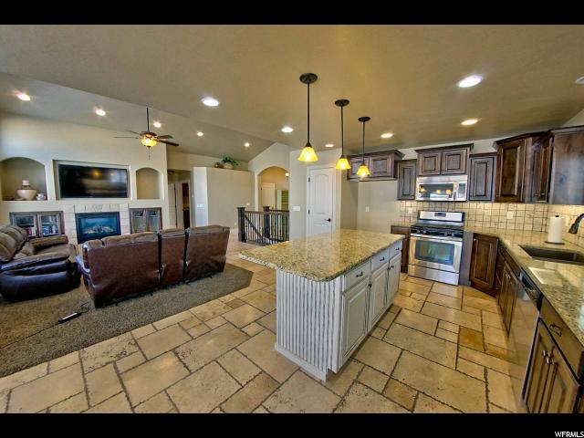 1386 E 2850 N, North Ogden, UT 84414 — photo 8