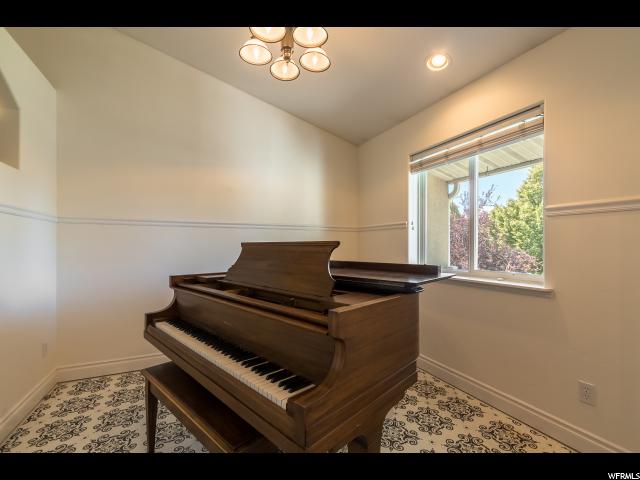 728 W 2475 S, Nibley, UT 84321 — photo 11