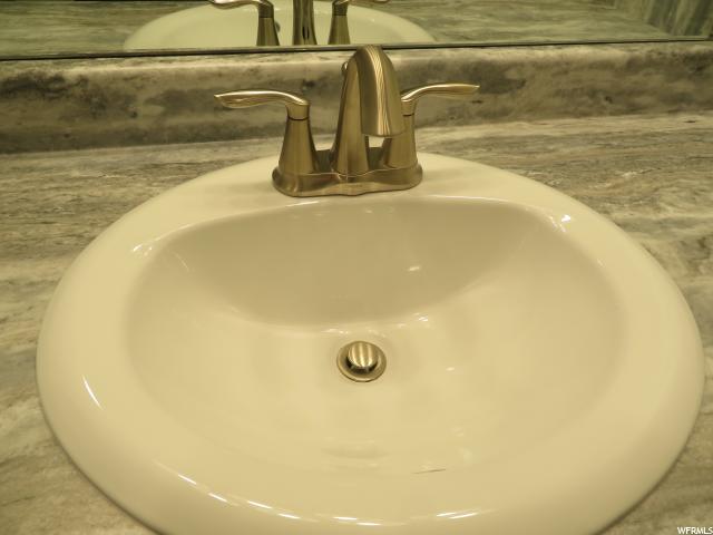 1215 E 330 S, Hyrum, UT 84319 — photo 12