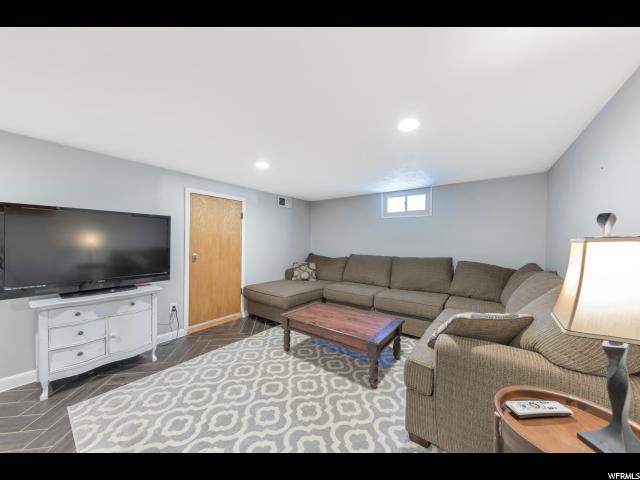 730 E 400 S, Clearfield, UT 84015 — photo 8