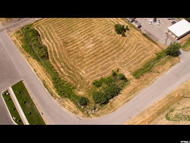 890 E 400 N, Wellsville, UT 84339 — photo 10