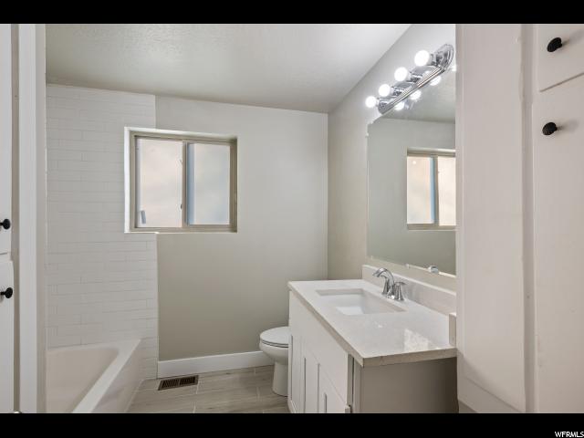 5560 S 235 E, Murray, UT 84107 — photo 9