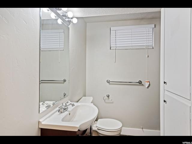 5560 S 235 E, Murray, UT 84107 — photo 12