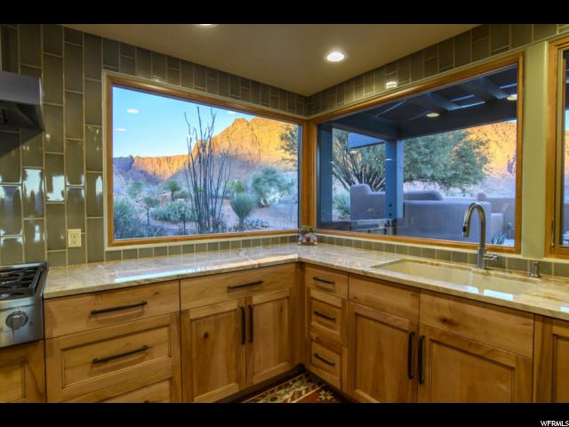 911 Roadrunner Ct, Kayenta, UT 84738 — photo 9