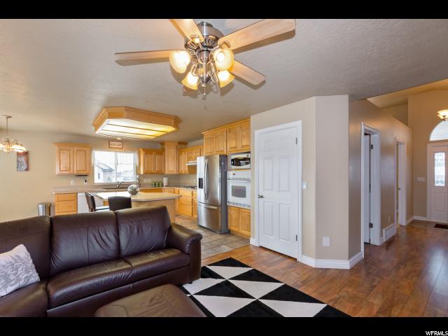 2137 S 825 E, Clearfield, UT 84015 — photo 9