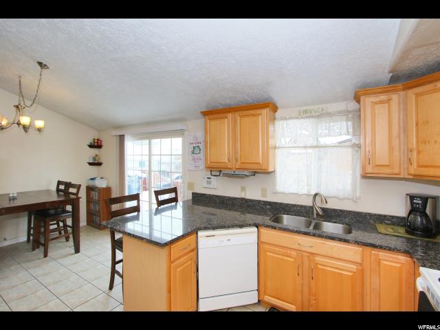 5482 Eastview Dr, Kearns, UT 84118 — photo 6