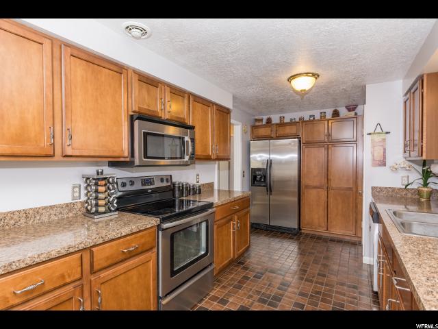 874 S Melody E, Ogden, UT 84404 — photo 9