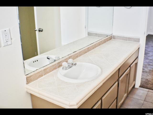 952 E 40th St, South Ogden, UT 84403 — photo 8