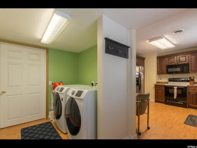 160 E 5000 S, Washington Terrace, UT 84405 — photo 12