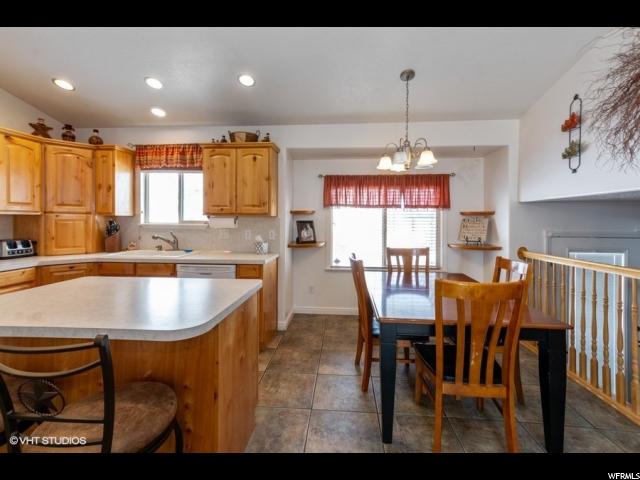 2568 W 2300 N, Clinton, UT 84015 — photo 5