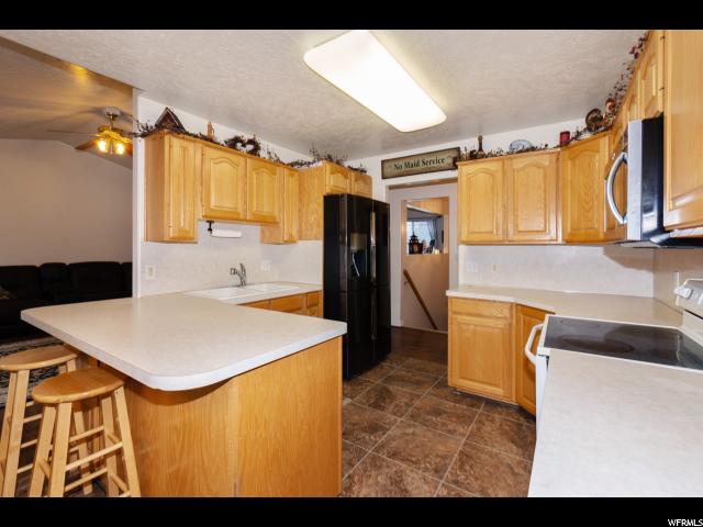1059 N 2220 W, Clinton, UT 84015 — photo 3