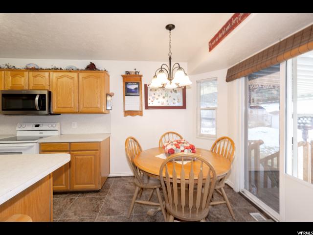 1059 N 2220 W, Clinton, UT 84015 — photo 4