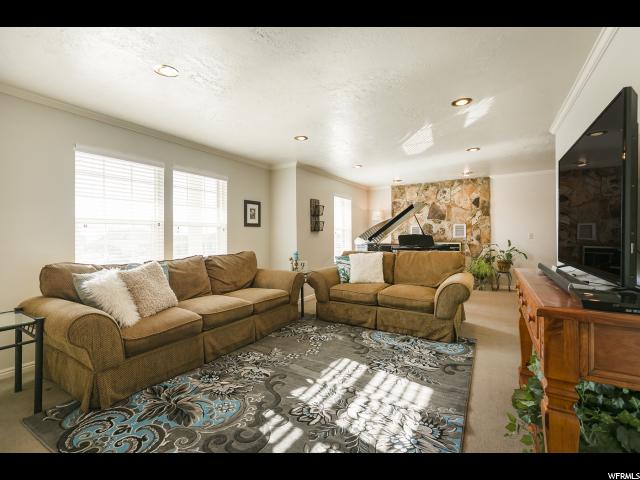 1061 E Creekview, Fruit Heights, UT 84037 — photo 4