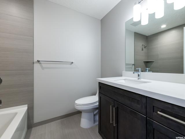 754 E Whispering Pine Dr, Murray, UT 84107 — photo 10