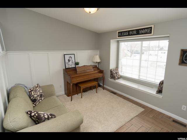 1778 N 2340 W, Clinton, UT 84015 — photo 4