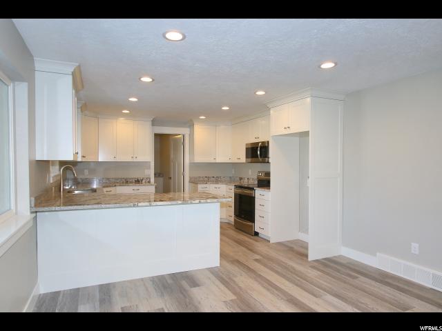 329 E James Cir S, Sandy, UT 84070 — photo 2