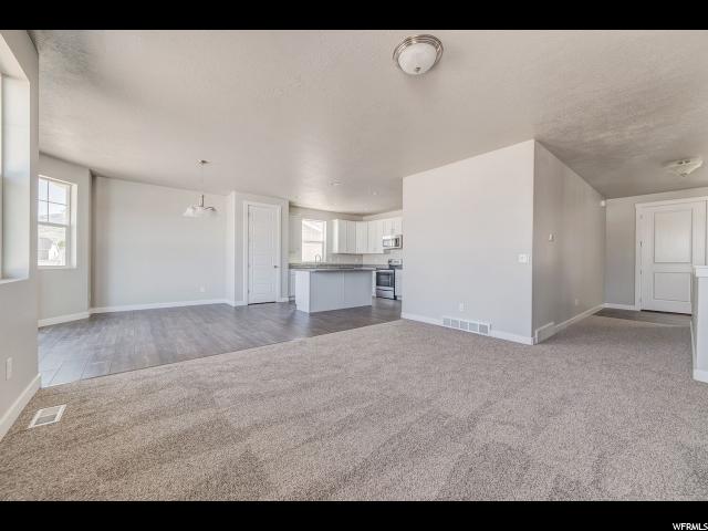 216 E Larsen Ln, Harrisville, UT 84404 — photo 9