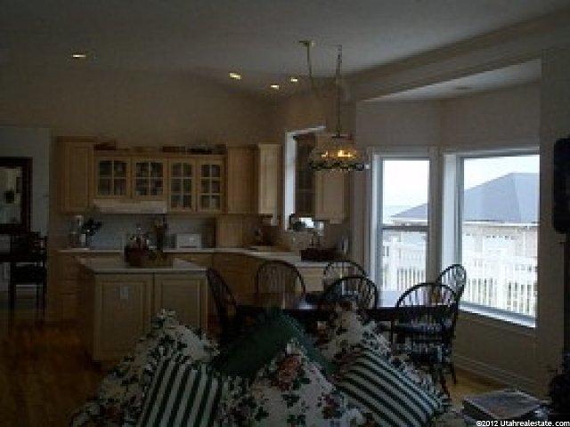 3222 Sunset Holw, Bountiful, UT 84010 — photo 6