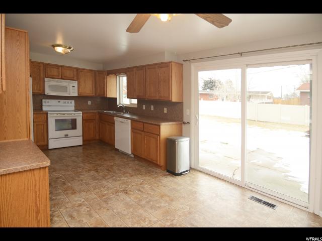396 W 1130 N, Sunset, UT 84015 — photo 7