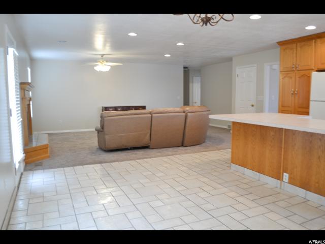 423 E Powell Ave, Centerville, UT 84014 — photo 7