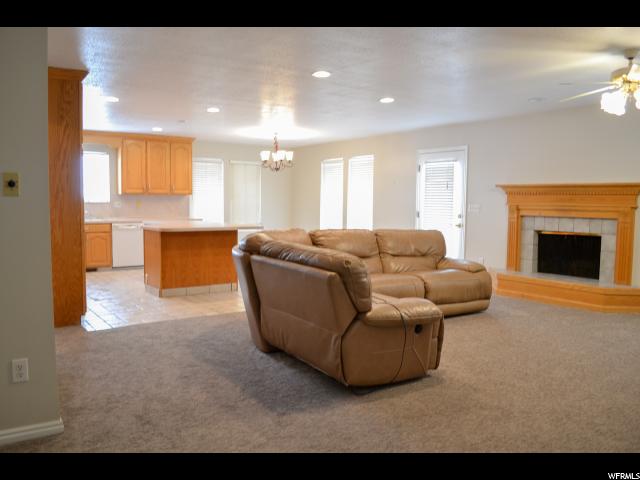 423 E Powell Ave, Centerville, UT 84014 — photo 9