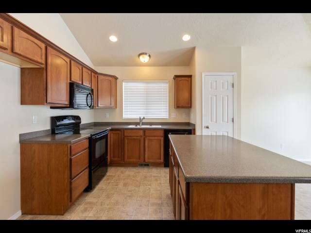 1432 N 2475 W, Clinton, UT 84015 — photo 7