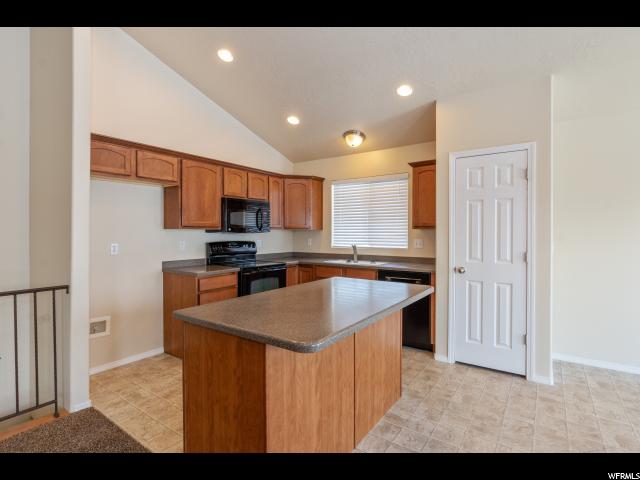 1432 N 2475 W, Clinton, UT 84015 — photo 6