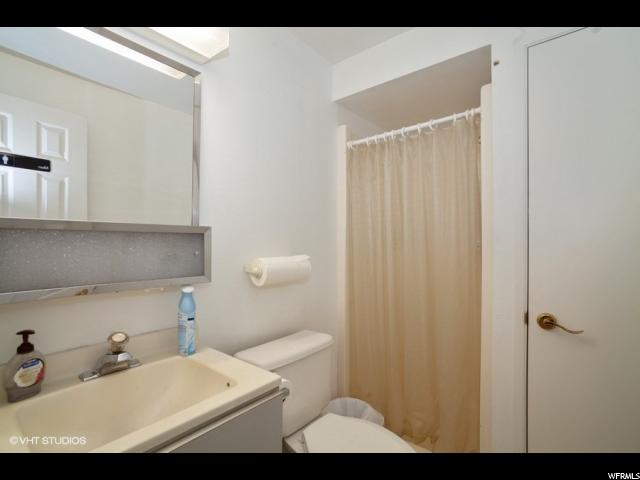 4322 S Main St E, Murray, UT 84107 — photo 11