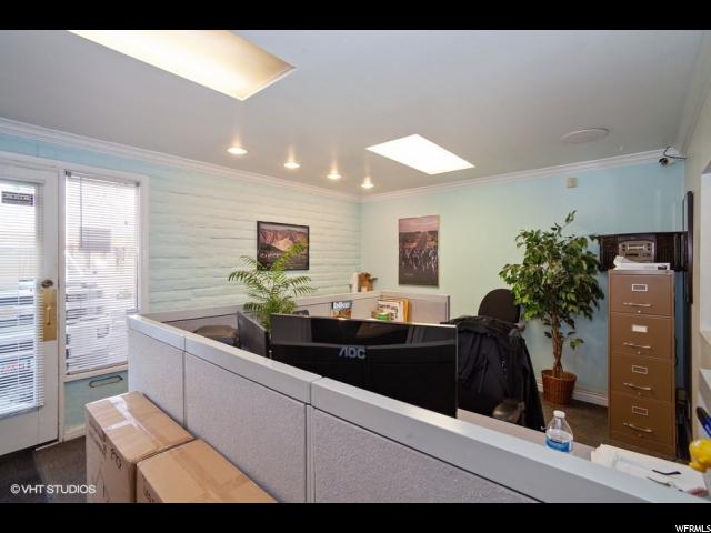 4322 S Main St E, Murray, UT 84107 — photo 9